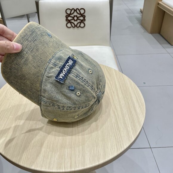 Balenciaga Hat - Picture 5 of 6